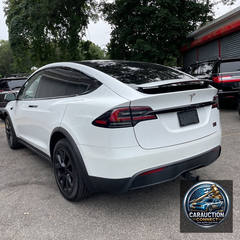 2022 Tesla Model X Plaid