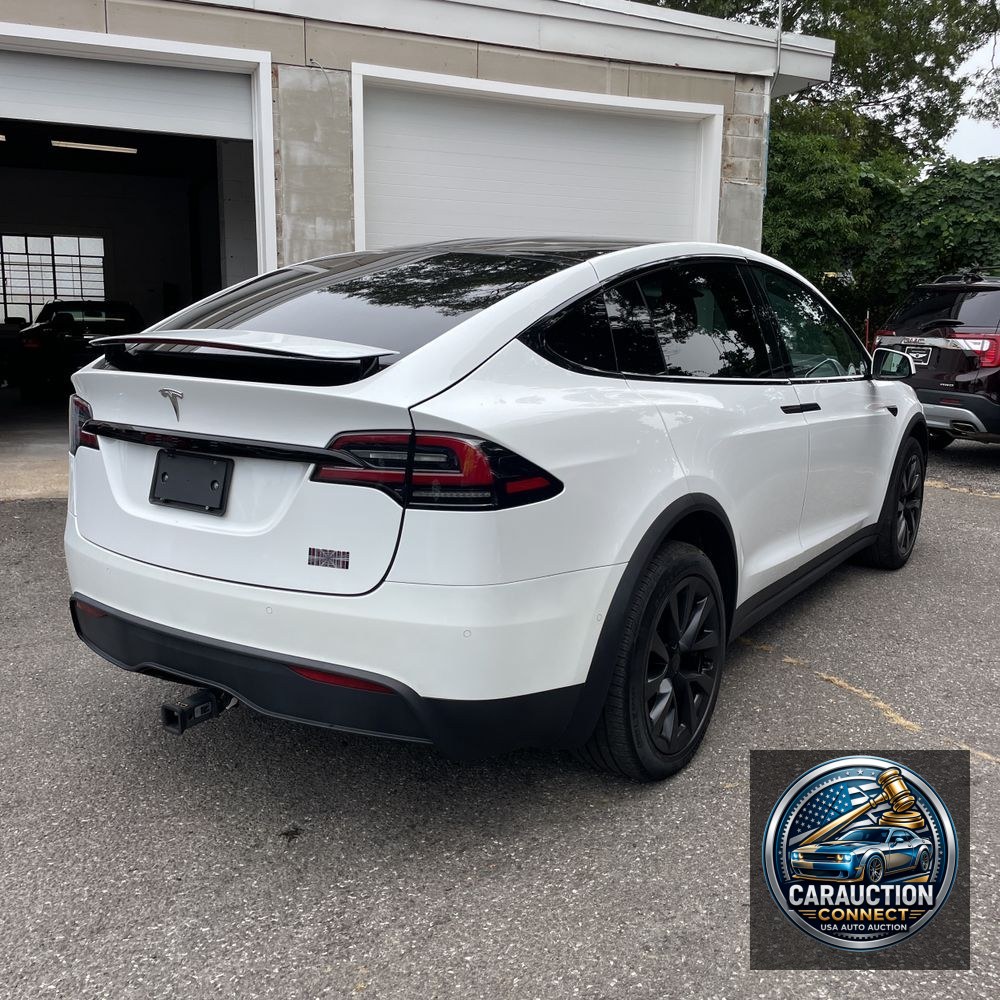2022 Tesla Model X Plaid