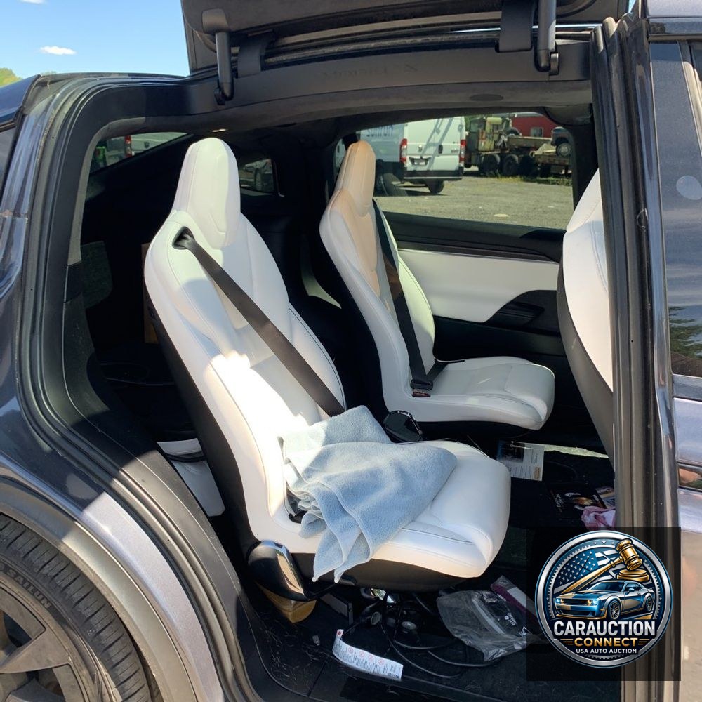 2023 Tesla Model X Plaid