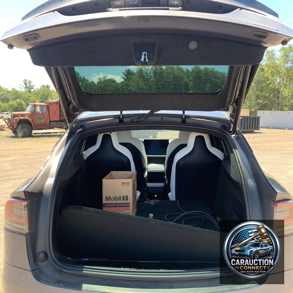 2023 Tesla Model X Plaid