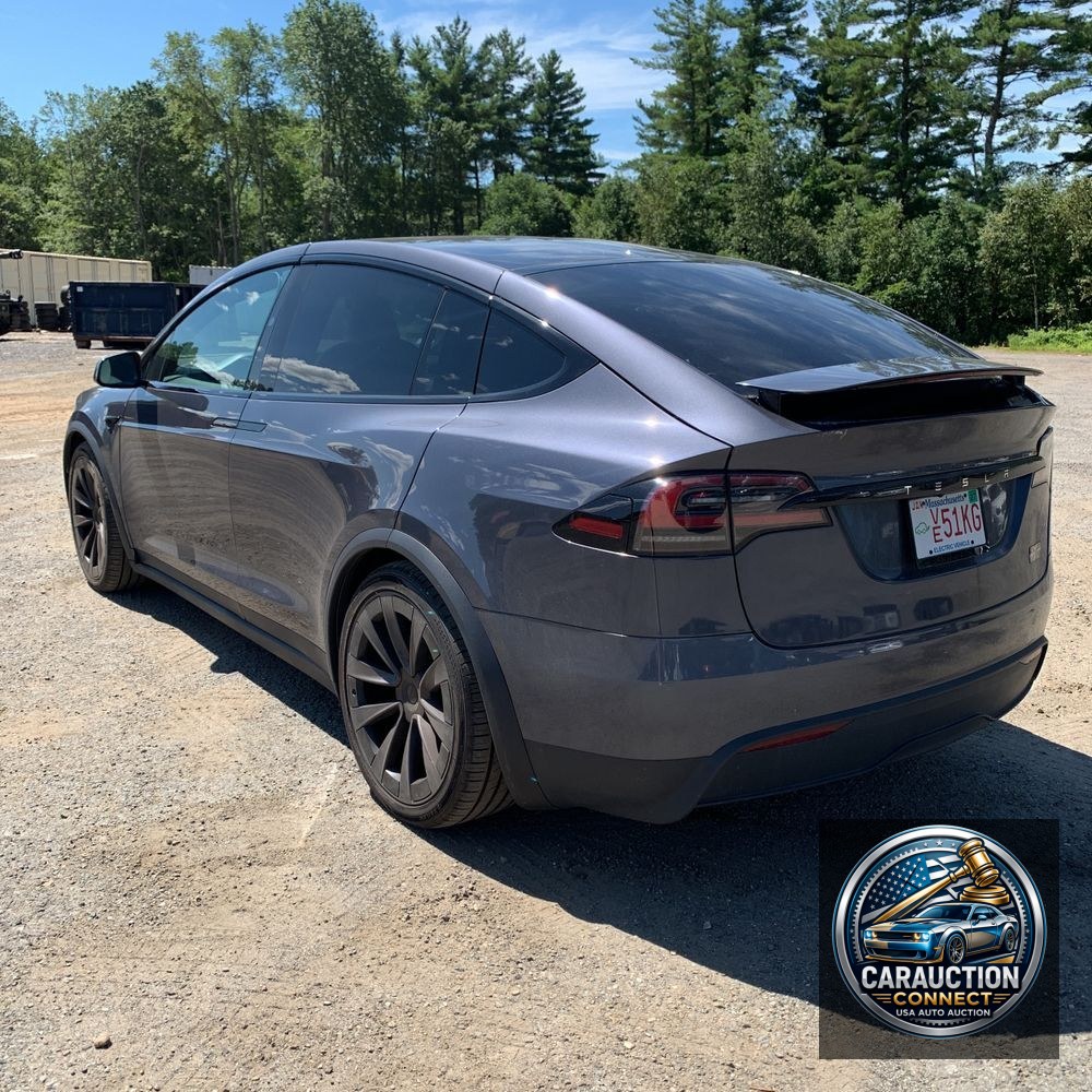 2023 Tesla Model X Plaid