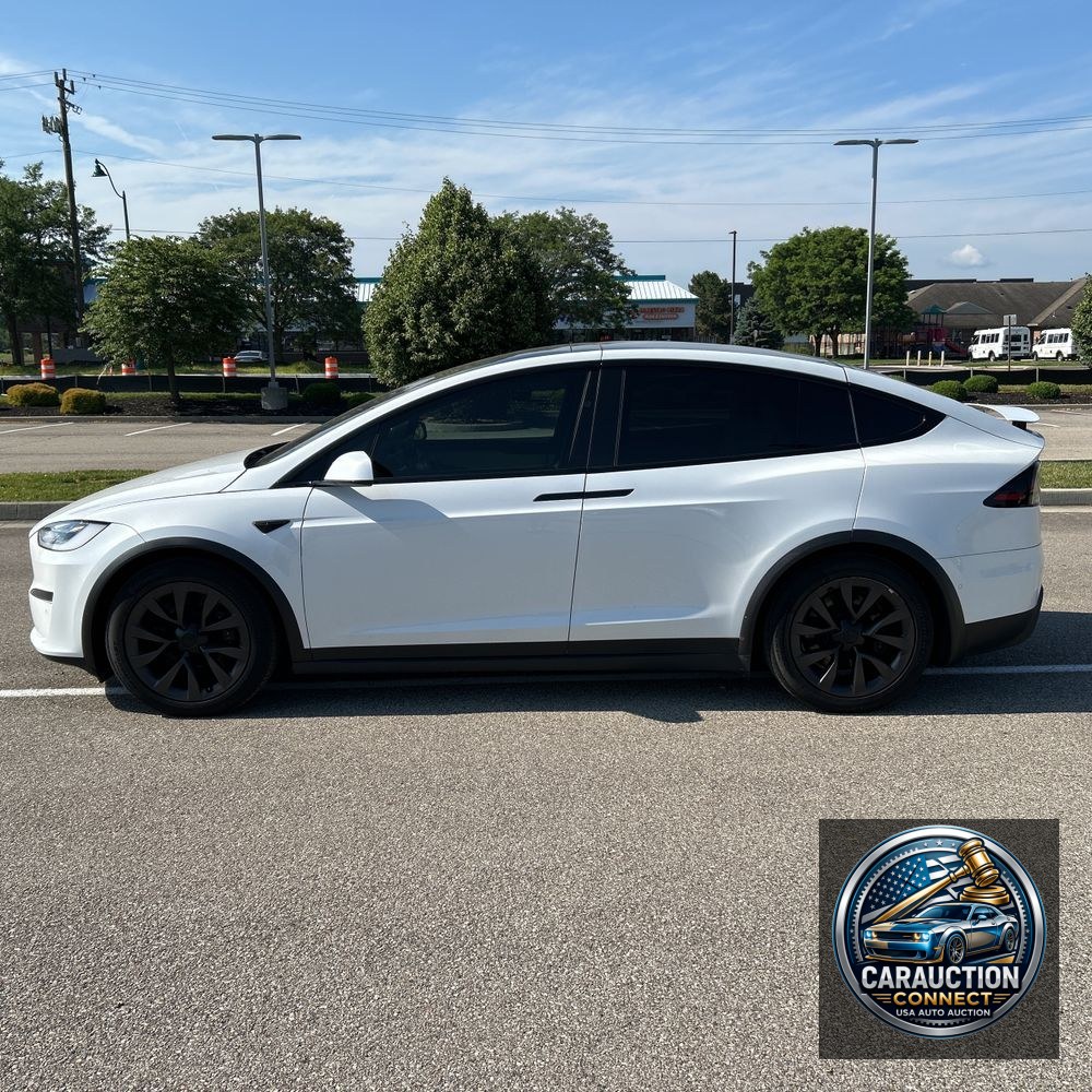2022 Tesla Model X Standard Range
