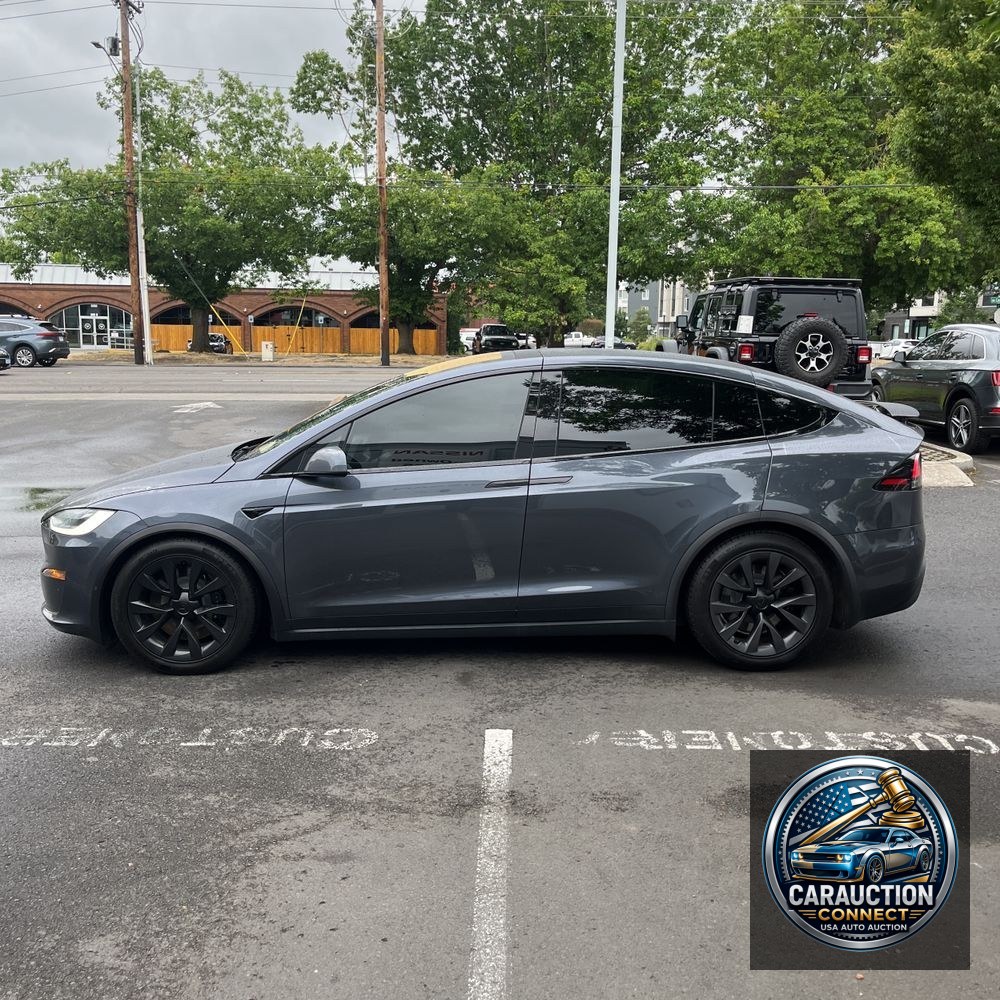 2022 Tesla Model X Standard Range