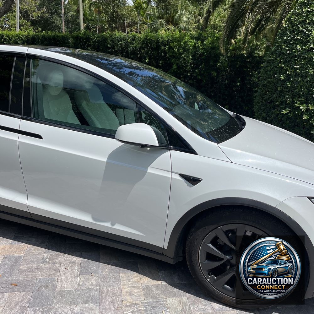 2022 Tesla Model X Standard Range