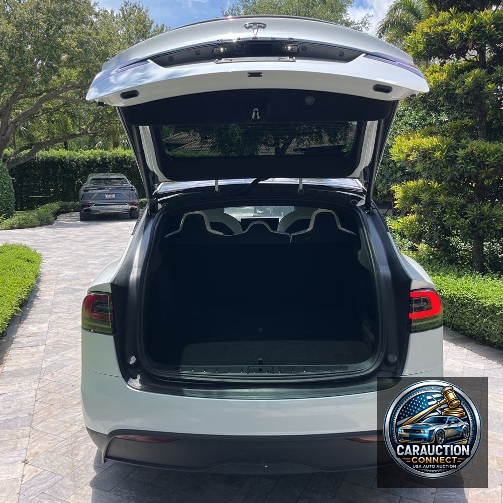 2022 Tesla Model X Standard Range
