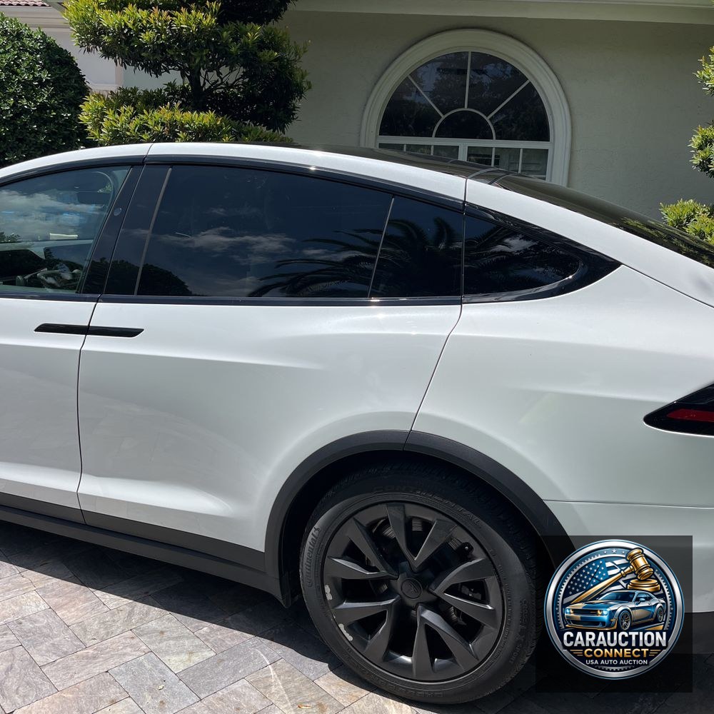 2022 Tesla Model X Standard Range