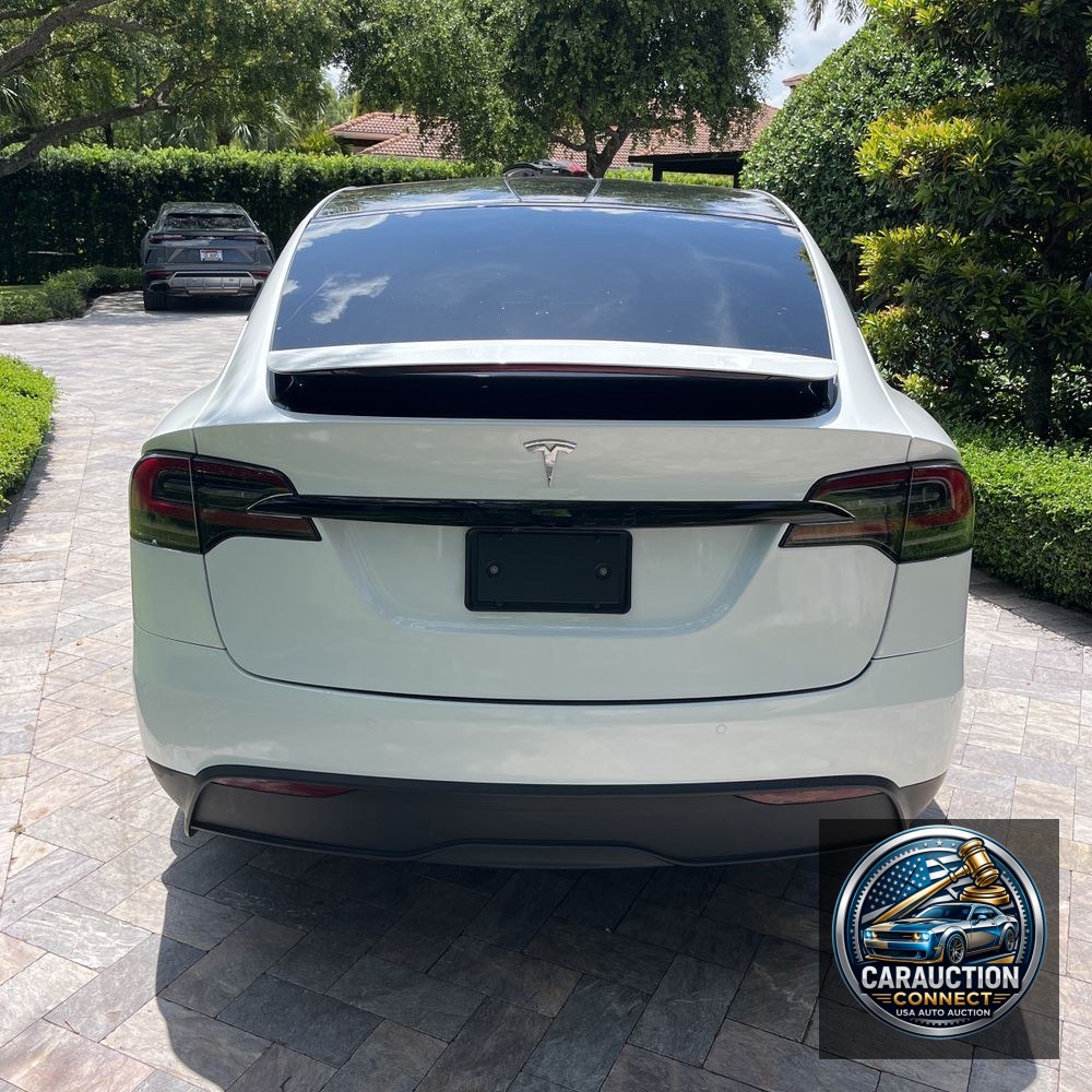 2022 Tesla Model X Standard Range