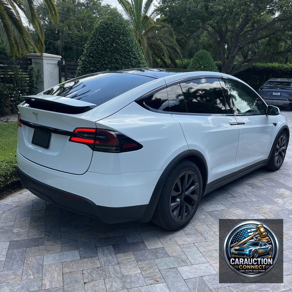 2022 Tesla Model X Standard Range