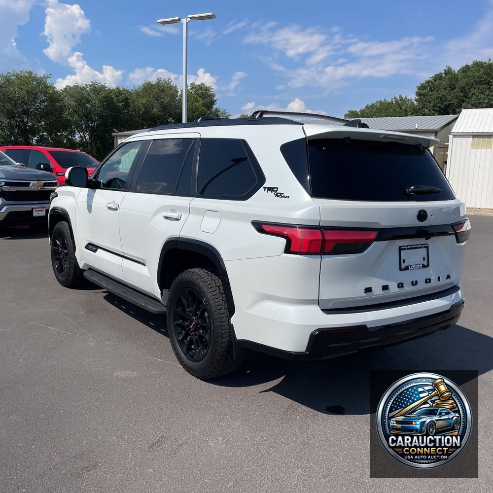 2024 Toyota Sequoia Platinum