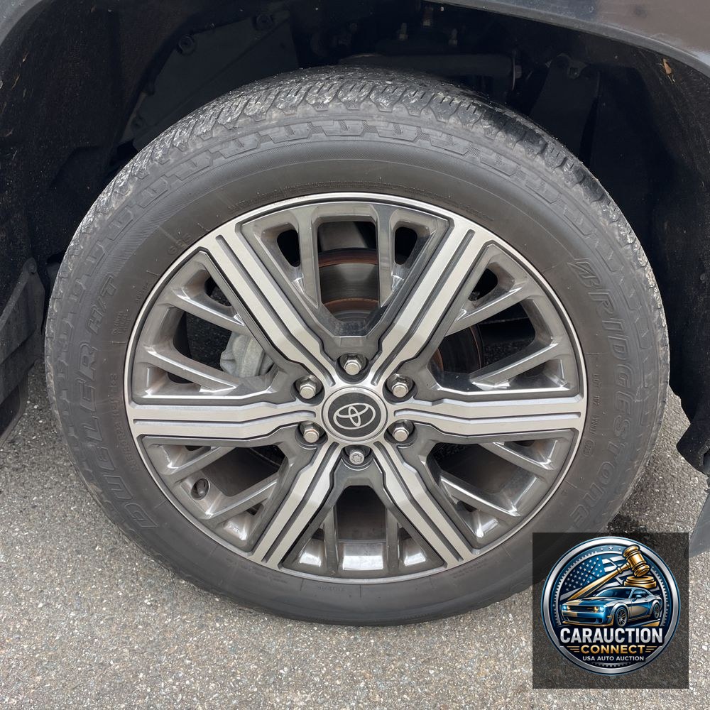 2023 Toyota Sequoia Capstone