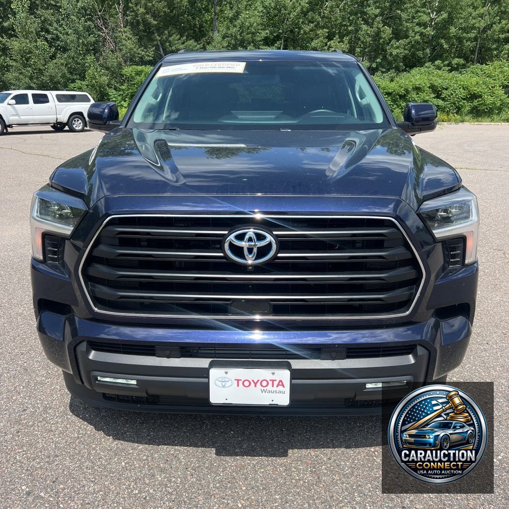 2024 Toyota Sequoia SR5