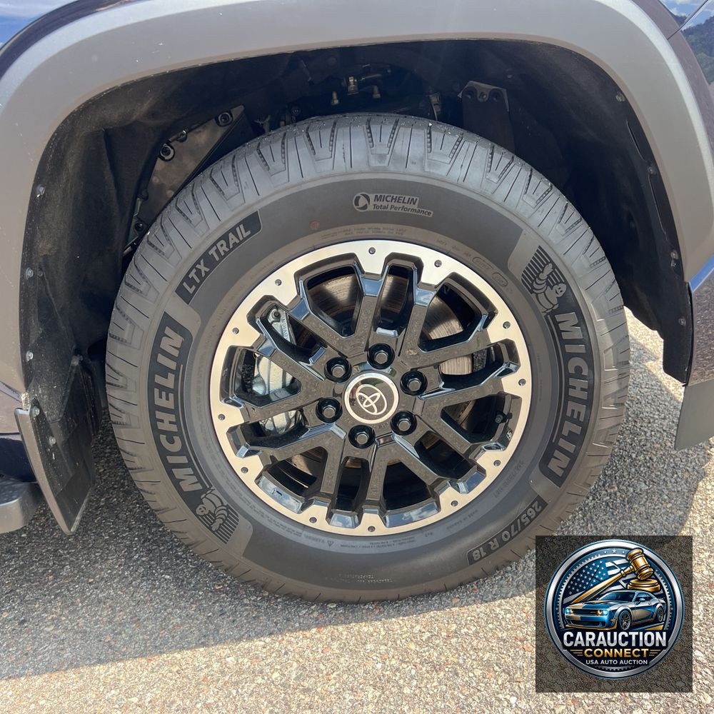 2024 Toyota Sequoia SR5