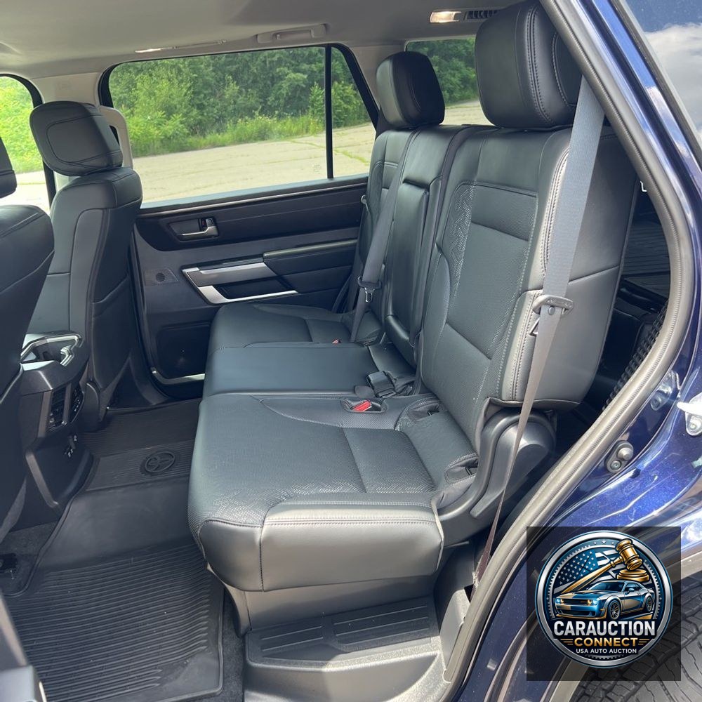 2024 Toyota Sequoia SR5