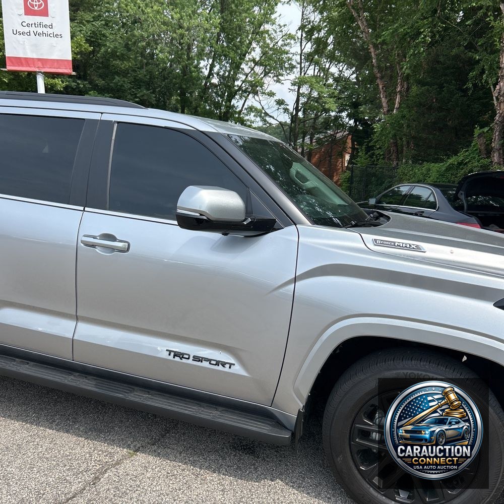 2024 Toyota Sequoia SR5
