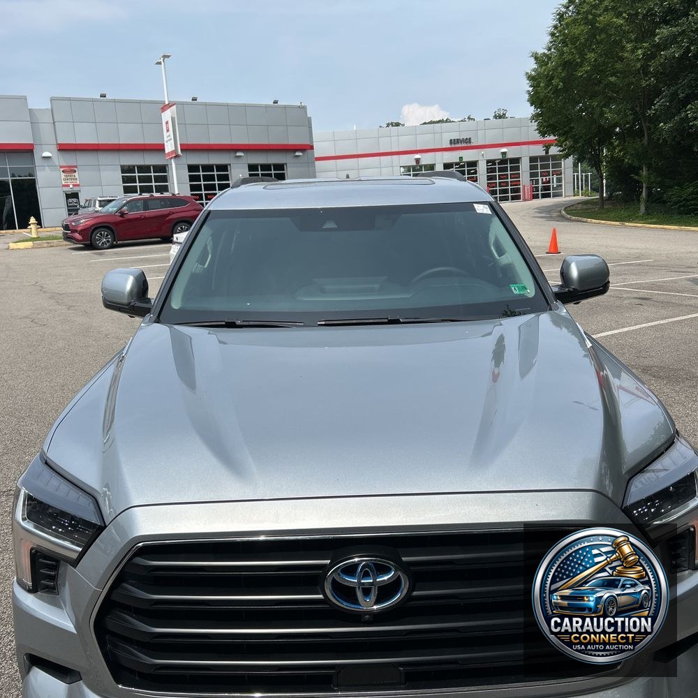 2024 Toyota Sequoia SR5