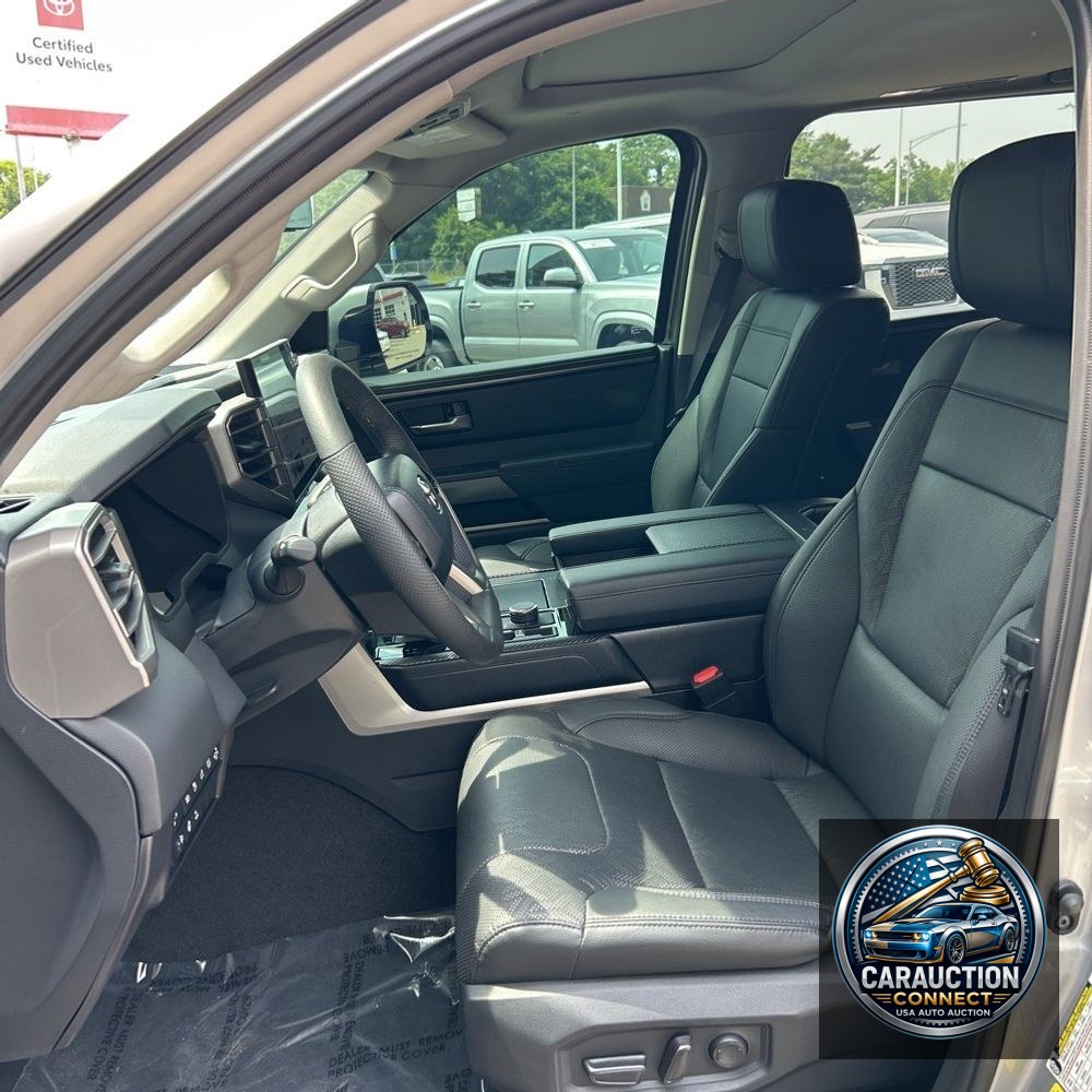 2024 Toyota Sequoia SR5