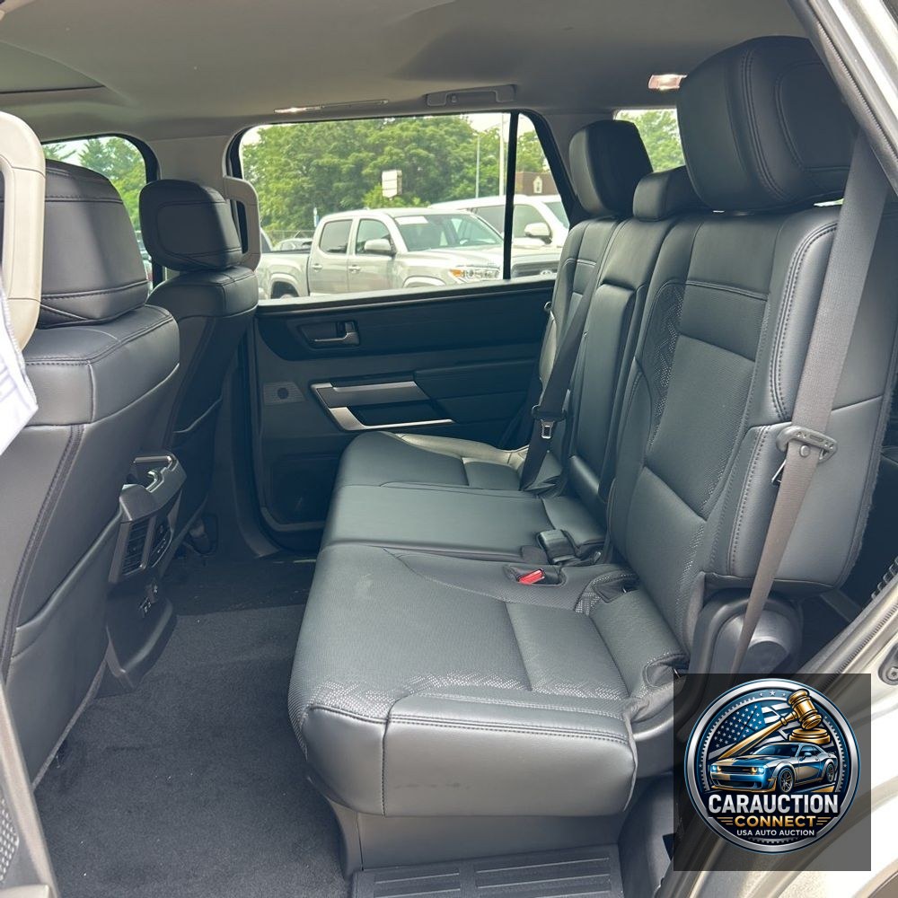 2024 Toyota Sequoia SR5