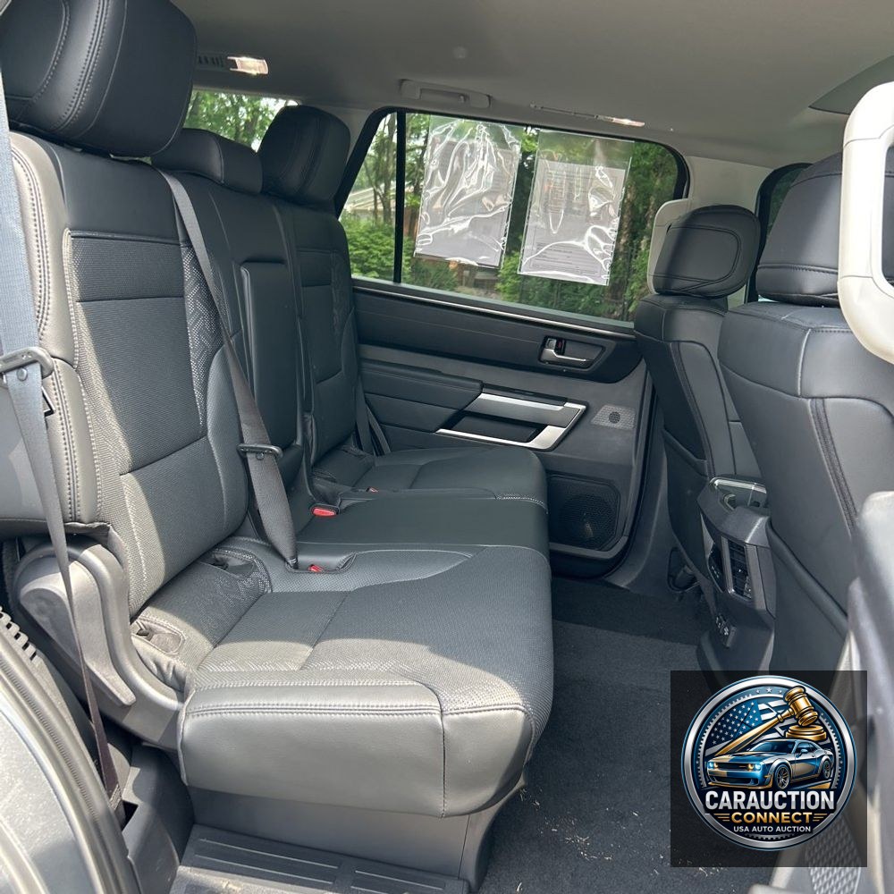 2024 Toyota Sequoia SR5