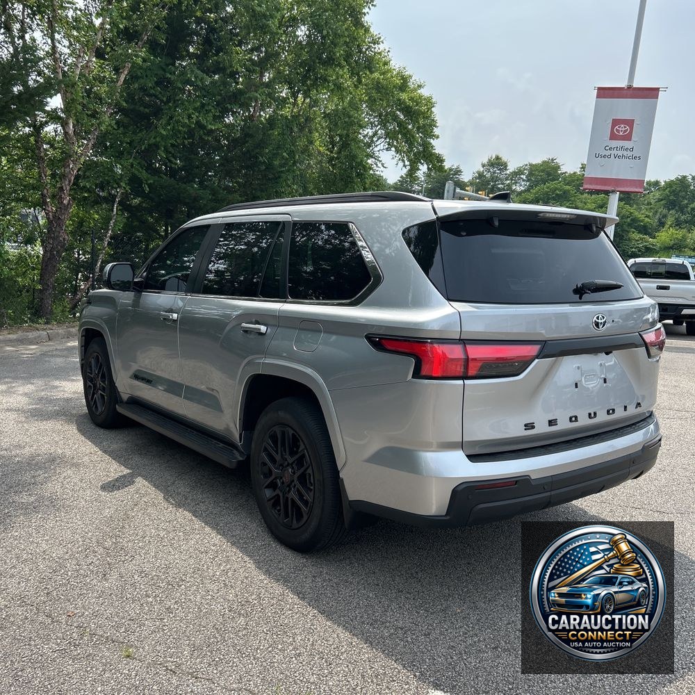 2024 Toyota Sequoia SR5