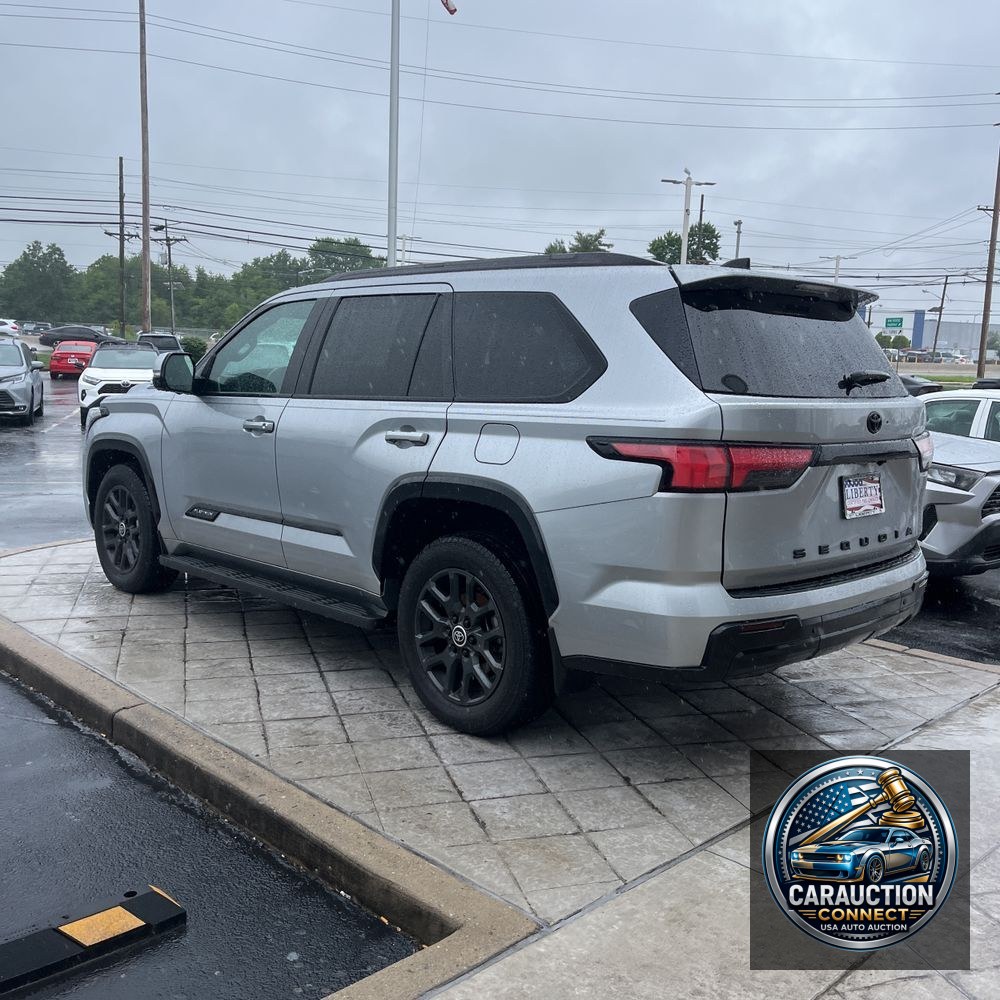 2024 Toyota Sequoia Platinum