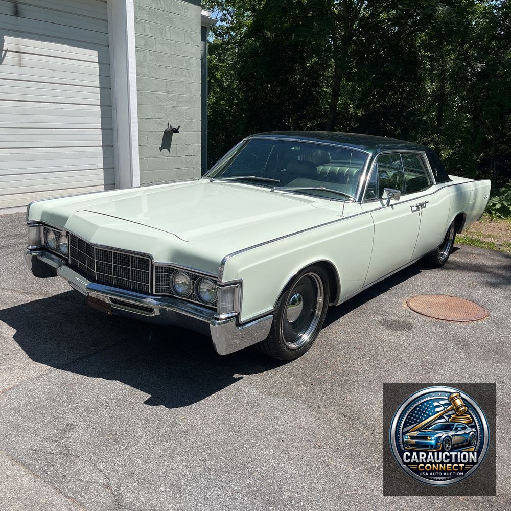 1969 Lincoln Continental Sedan