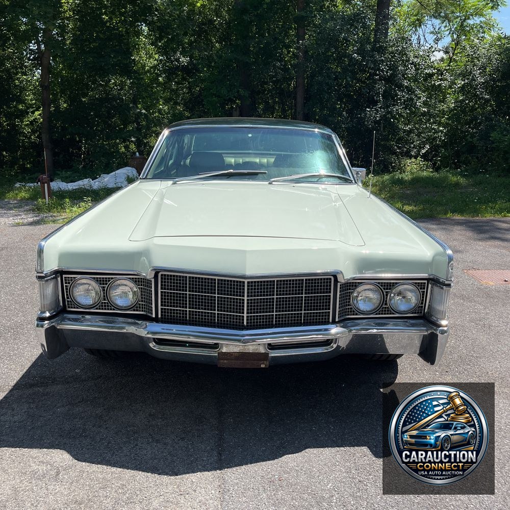 1969 Lincoln Continental Sedan