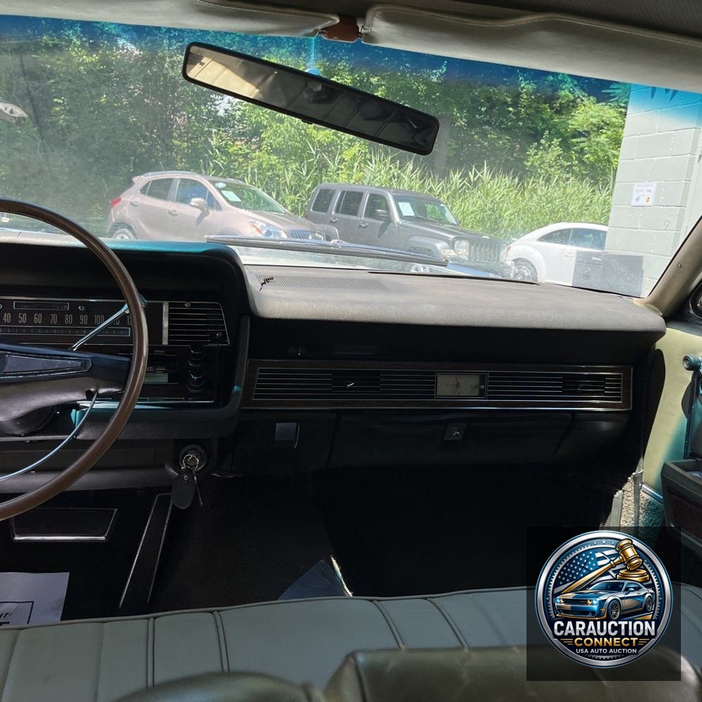 1969 Lincoln Continental Sedan