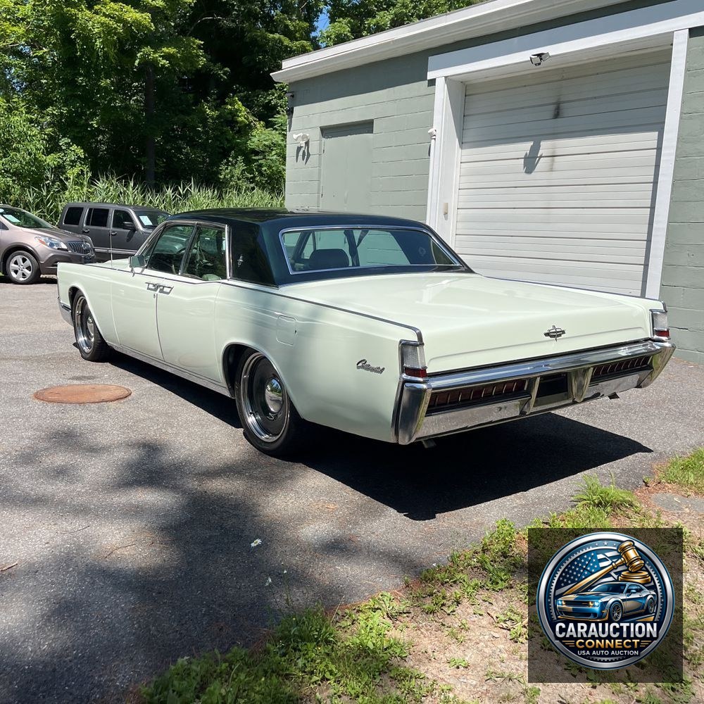 1969 Lincoln Continental Sedan