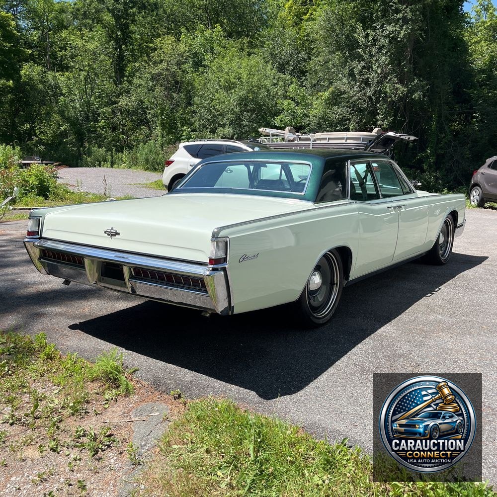 1969 Lincoln Continental Sedan