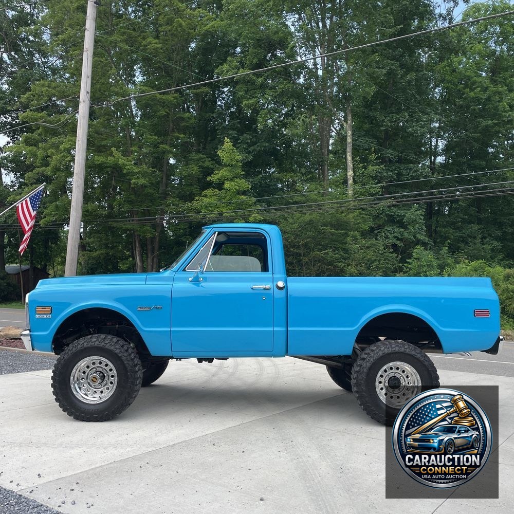 1972 Chevrolet  C10 Custom Deluxe