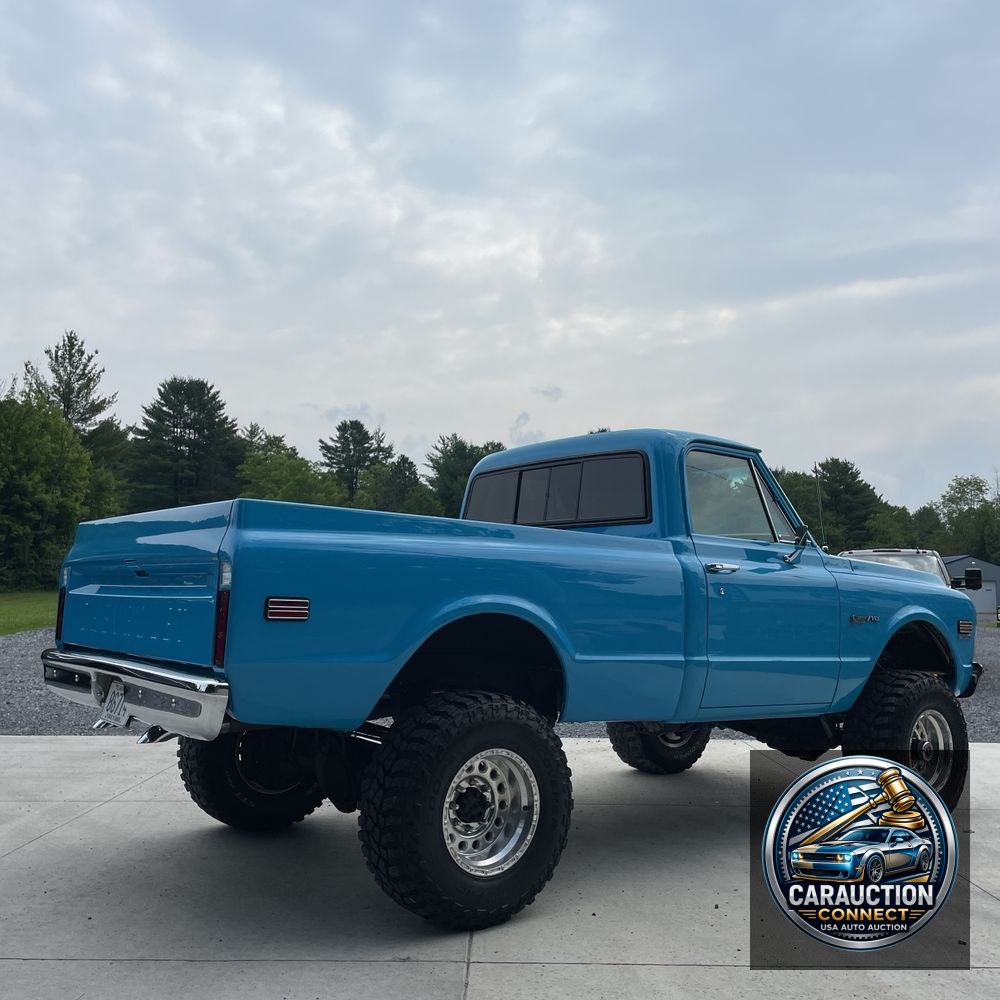 1972 Chevrolet  C10 Custom Deluxe