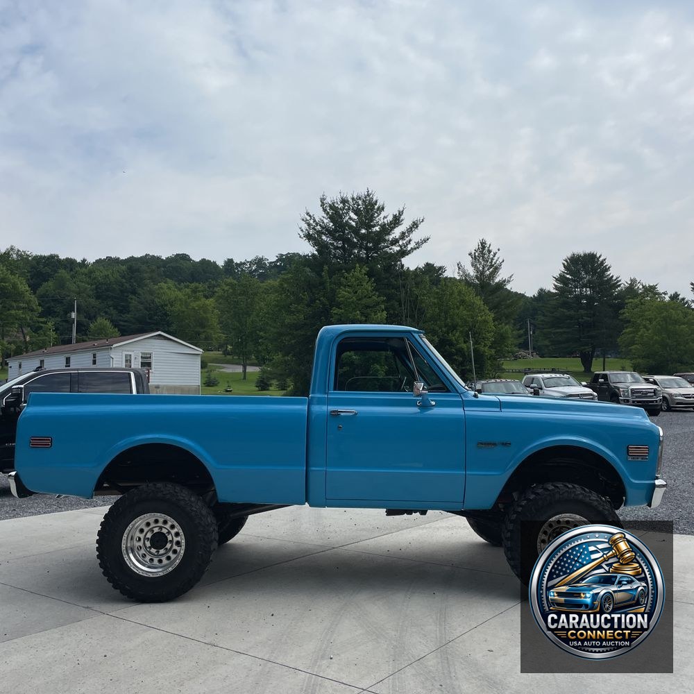 1972 Chevrolet  C10 Custom Deluxe