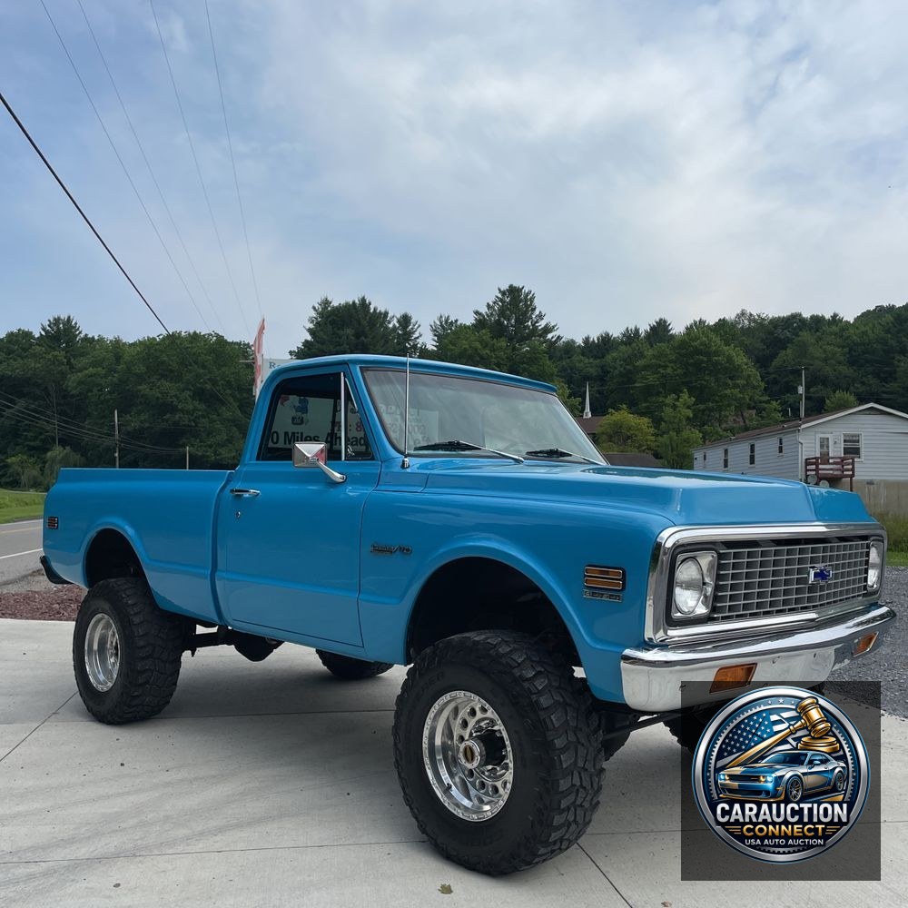 1972 Chevrolet  C10 Custom Deluxe