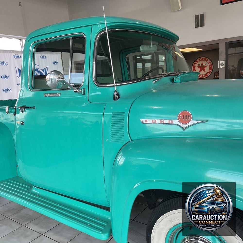 1956 Ford F100 Custom cab