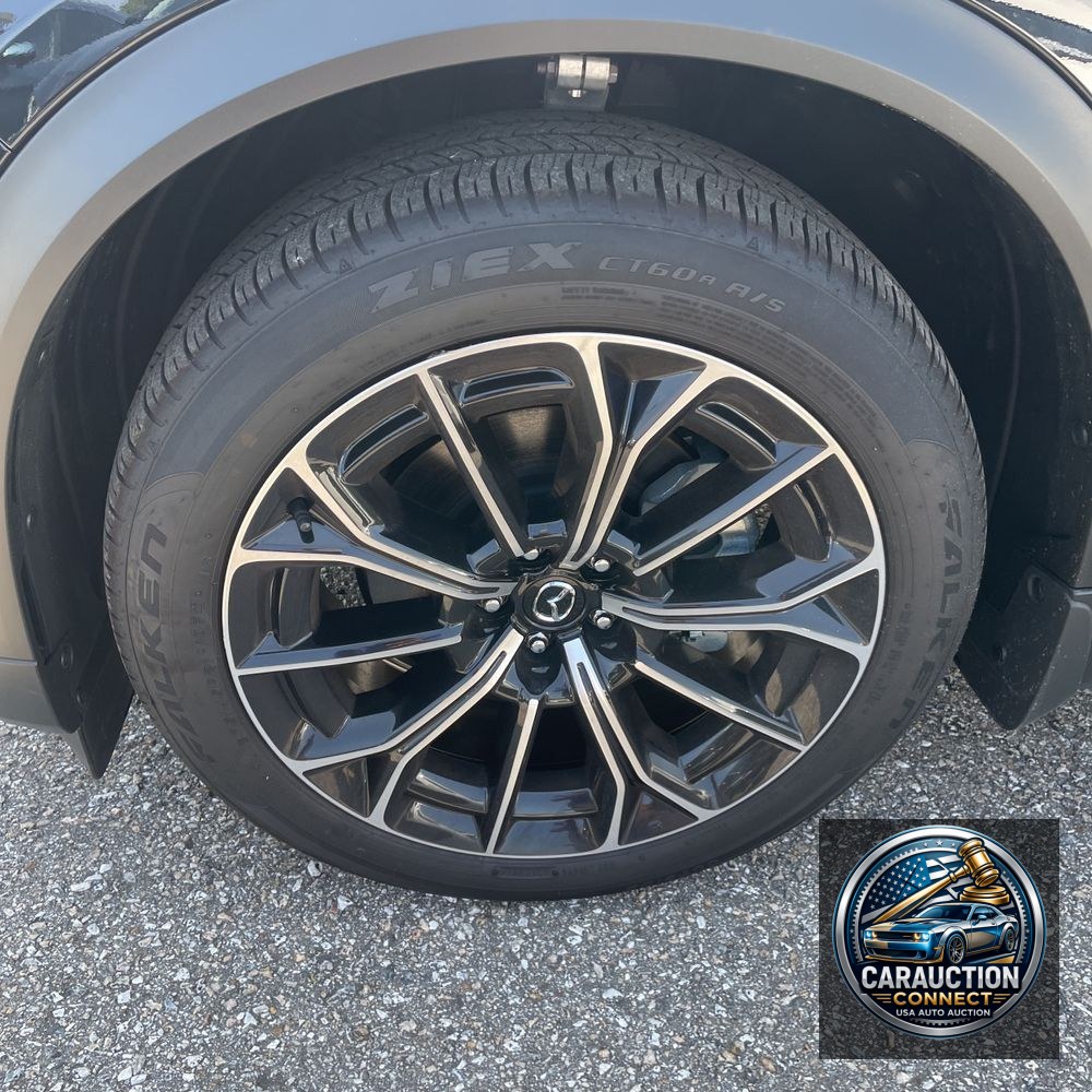 2025 Mazda CX-70 Plug-in Hybrid Premium