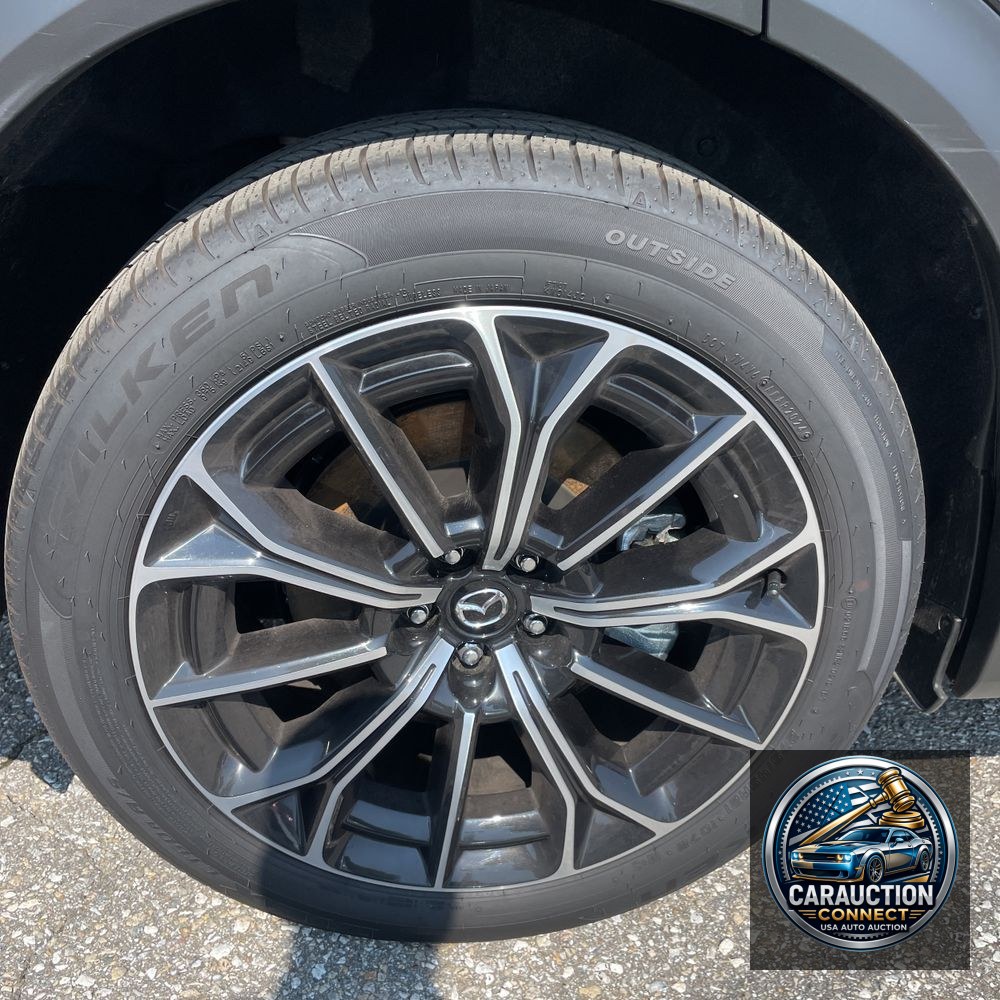 2025 Mazda CX-70 Plug-in Hybrid Premium