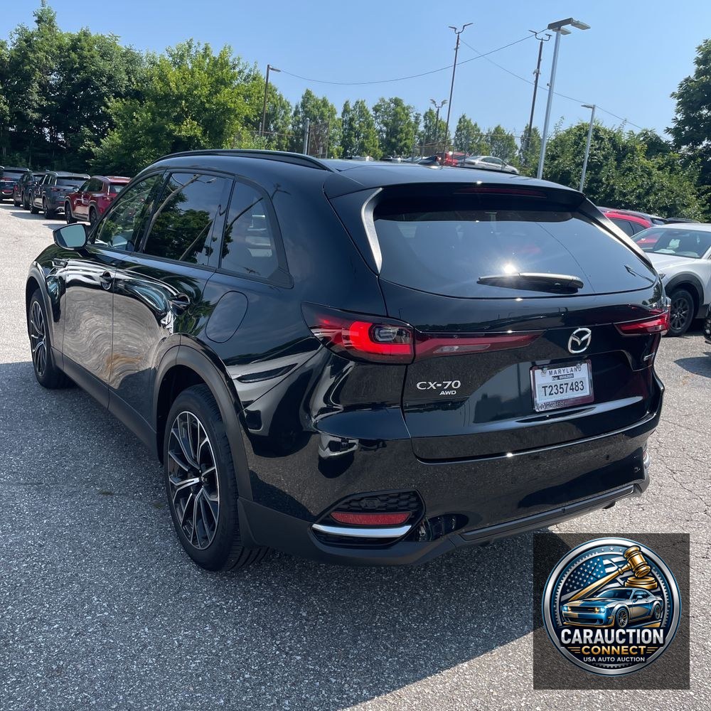2025 Mazda CX-70 Plug-in Hybrid Premium