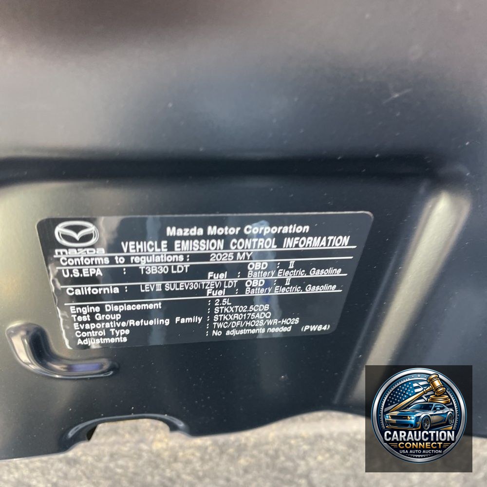 2025 Mazda CX-70 Plug-in Hybrid Premium