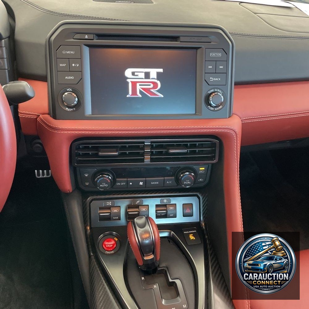 2024 Nissan GT-R Premium
