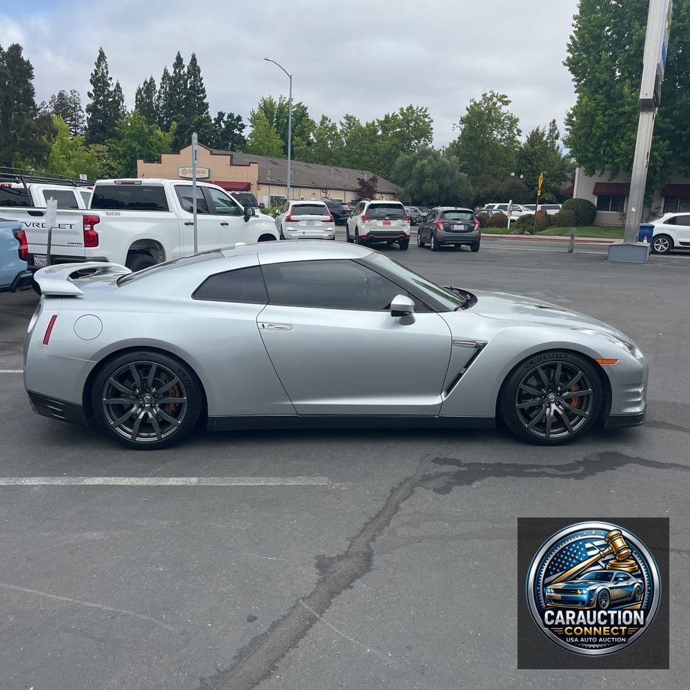 2012 Nissan GT-R Premium