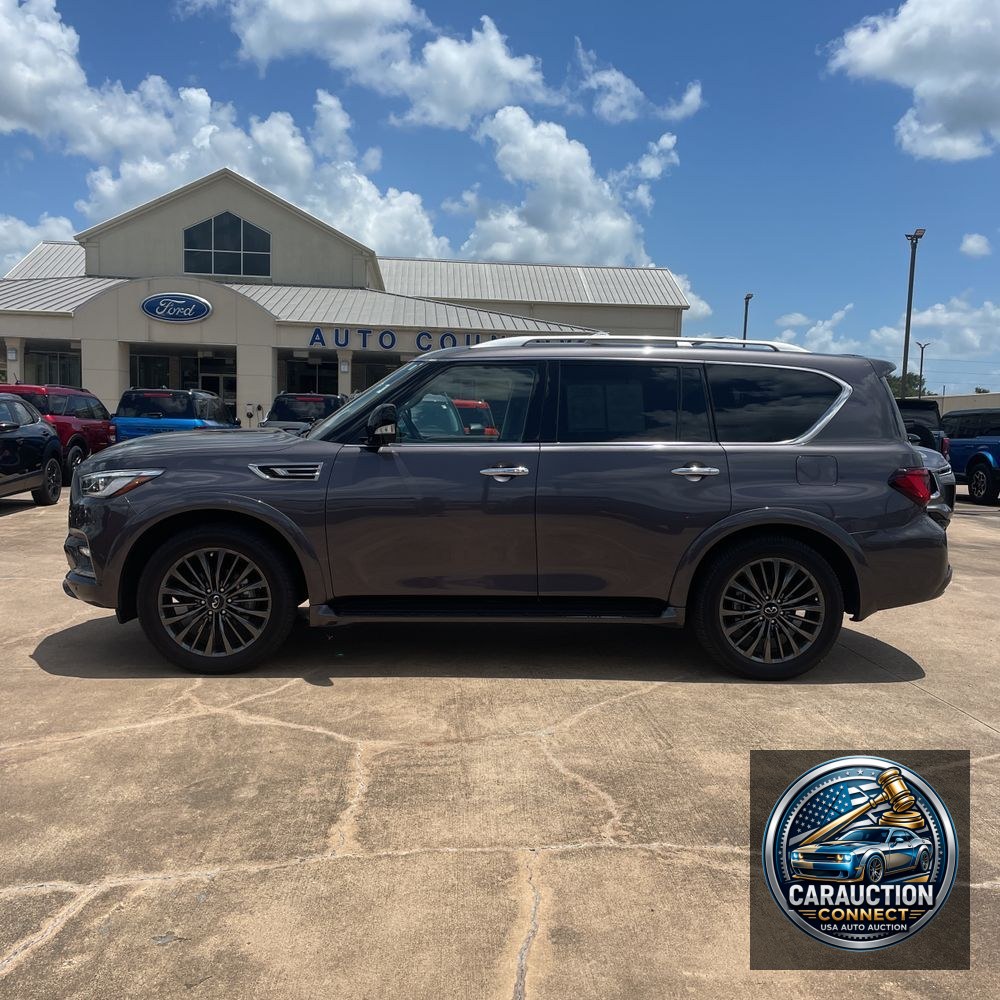2024 INFINITI QX80 Luxe