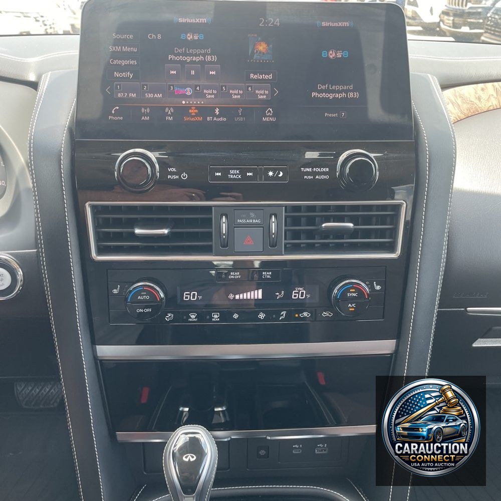 2024 INFINITI QX80 Luxe