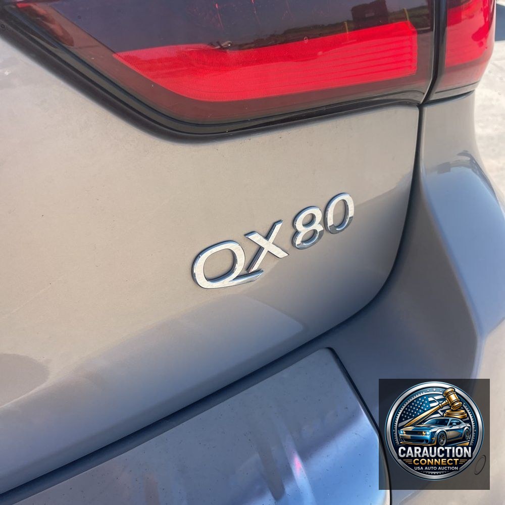 2023 INFINITI QX80 Luxe