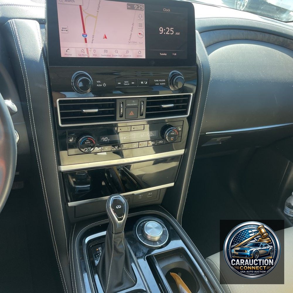 2023 INFINITI QX80 Luxe