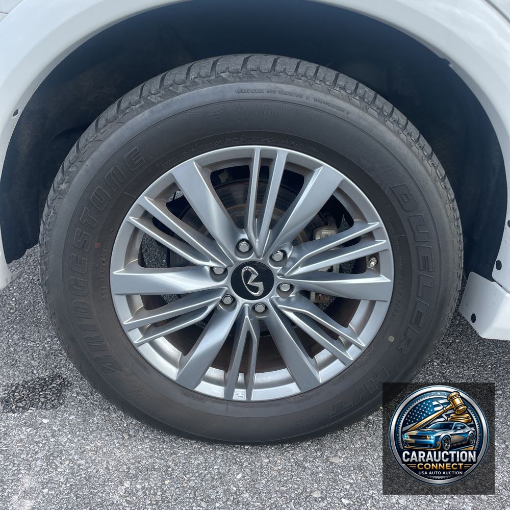 2024 INFINITI QX80 Luxe