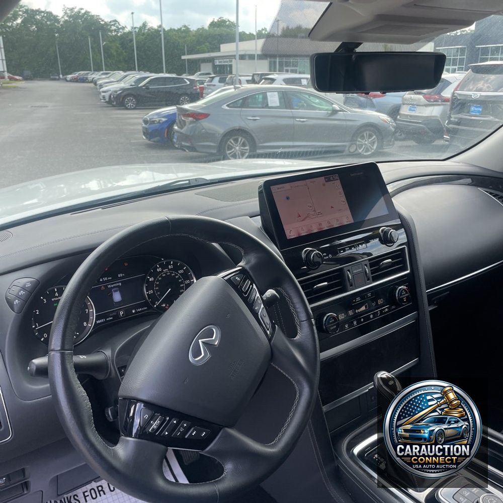 2024 INFINITI QX80 Luxe