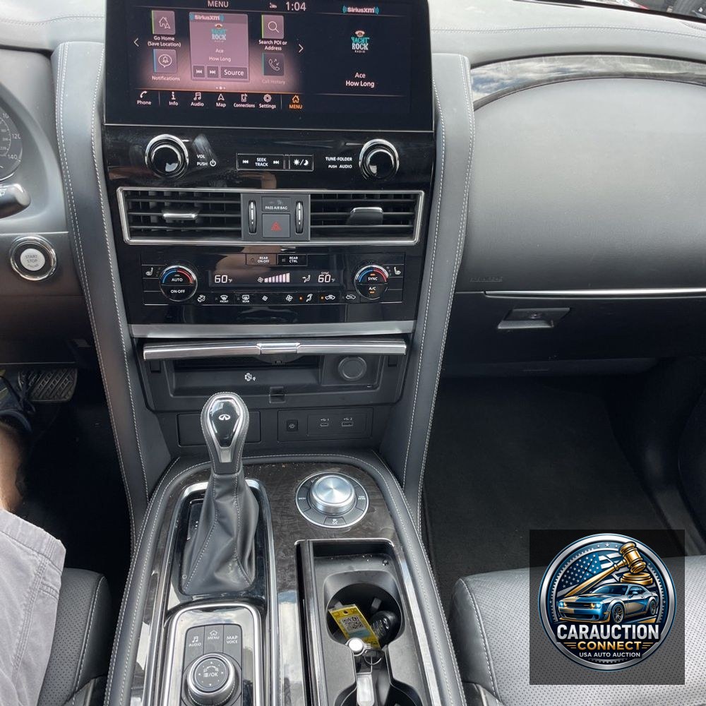 2024 INFINITI QX80 Luxe