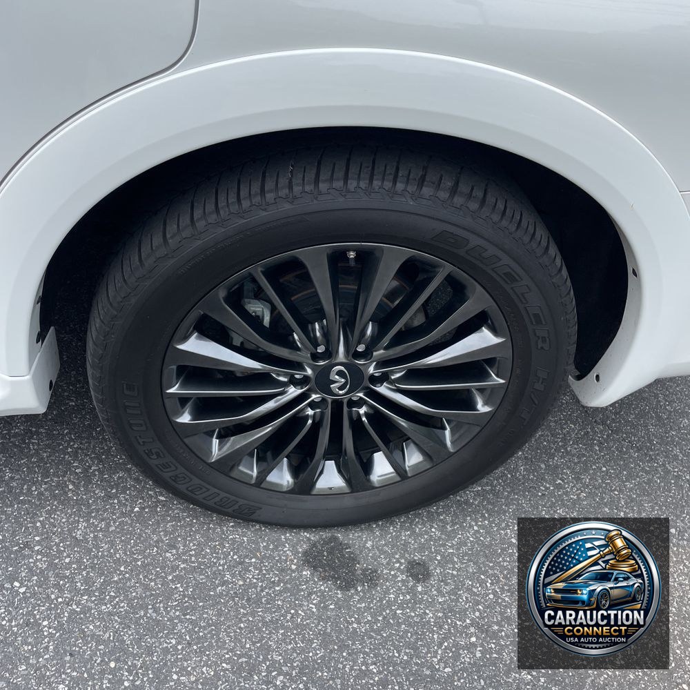 2023 INFINITI QX80 Luxe