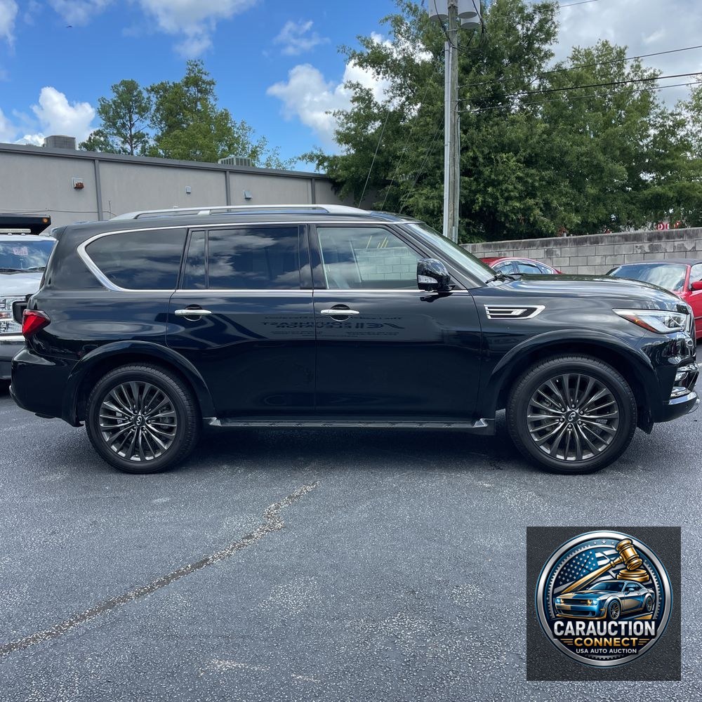 2023 INFINITI QX80 Luxe