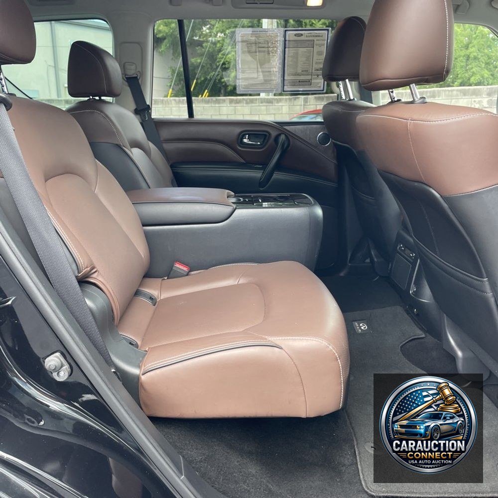 2023 INFINITI QX80 Luxe